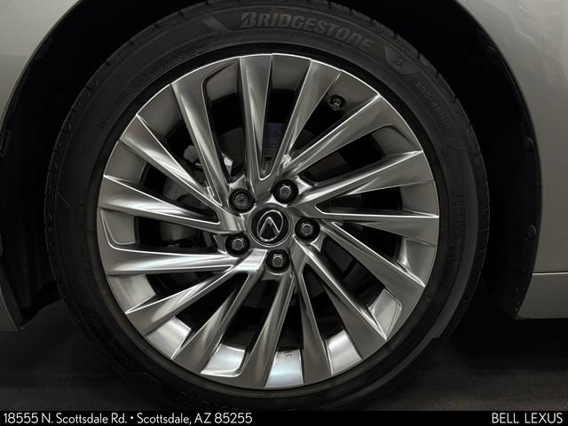 Used 2021 Lexus ES 300h w/ Accessory Package FWD image 10