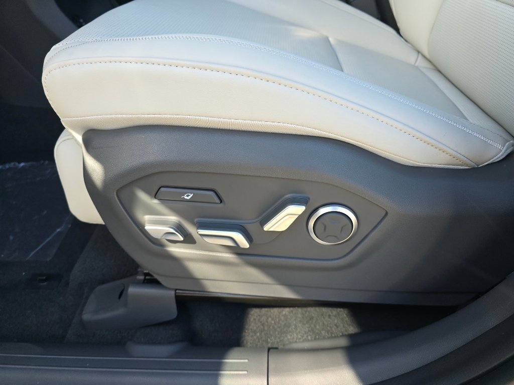 New 2026 Hyundai Santa Fe Calligraphy image 15