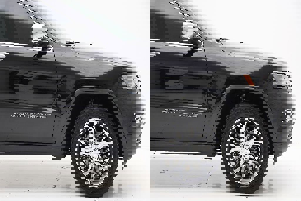 Used 2021 Jeep Grand Cherokee Limited w/ Premium Lighting Group image 4