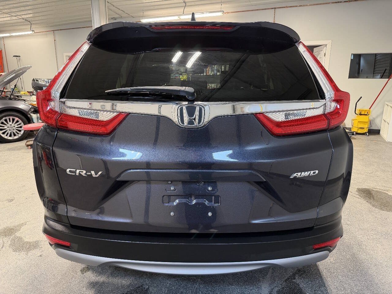 Used 2017 Honda CR-V EX-L image 3