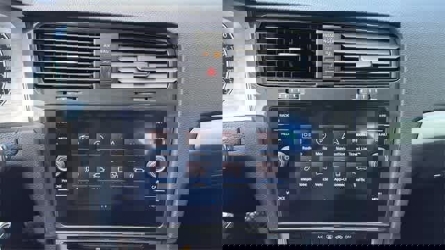 Used 2015 Volkswagen Golf S image 18