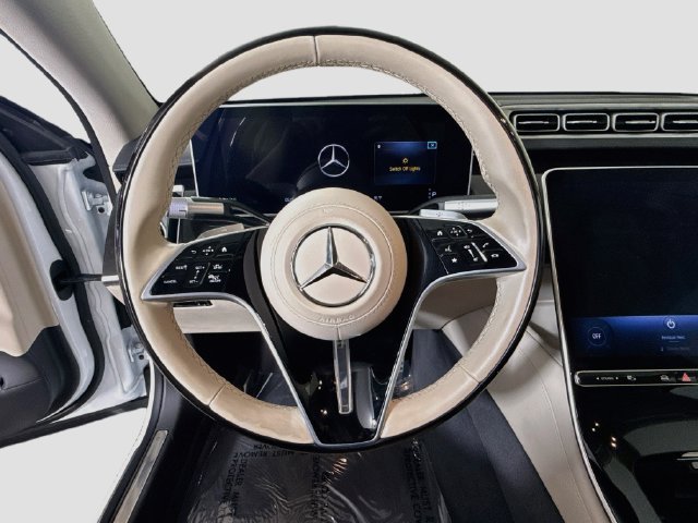 Used 2024 Mercedes-Benz S 580 4MATIC Sedan image 12