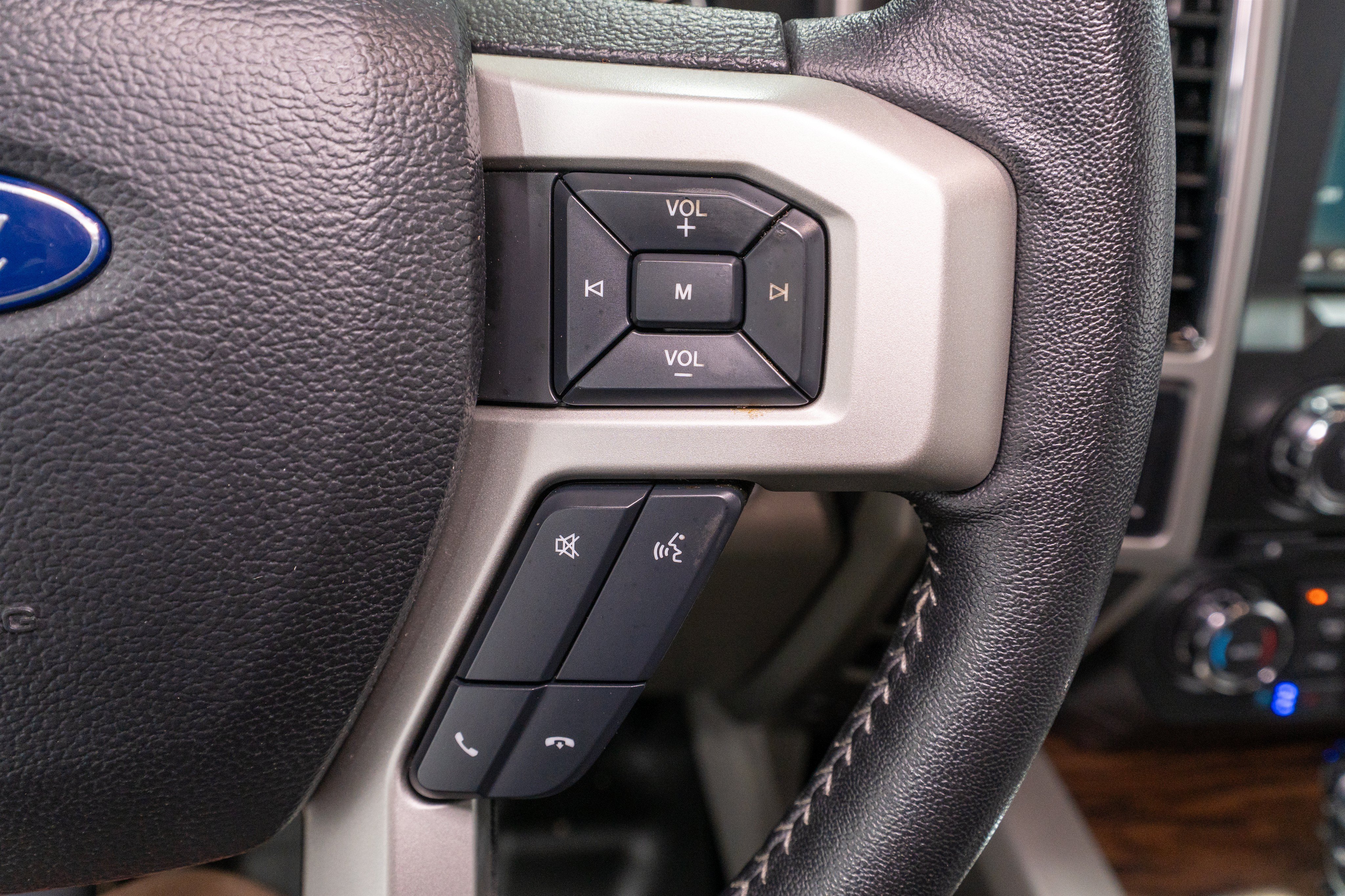 Used 2018 Ford F150 Lariat AWD/4WD image 31