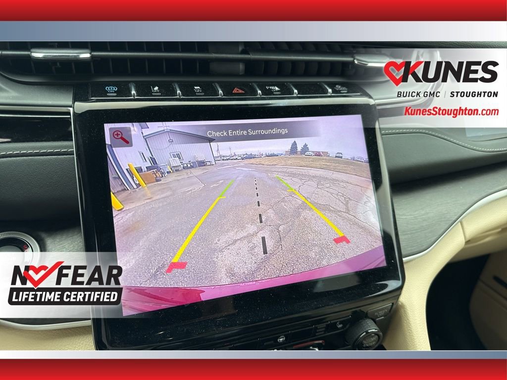 Used 2023 Jeep Grand Cherokee 4WD 4xe image 38