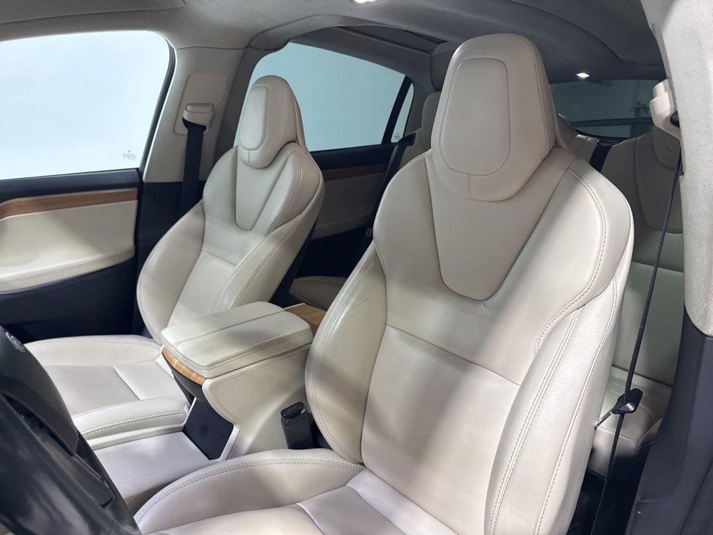 Used 2019 Tesla Model X Long Range image 38