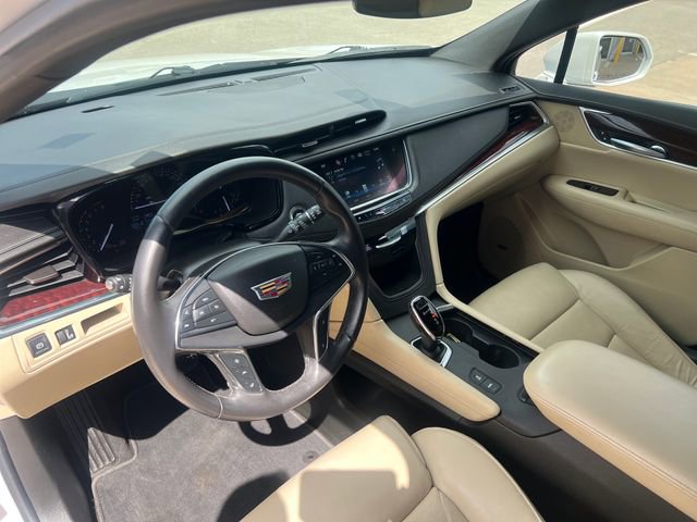 Used 2017 Cadillac XT5 Premium Luxury w/ Driver Assist Package image 12