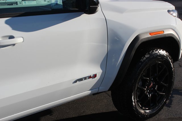 New 2025 GMC Canyon AT4 image 11