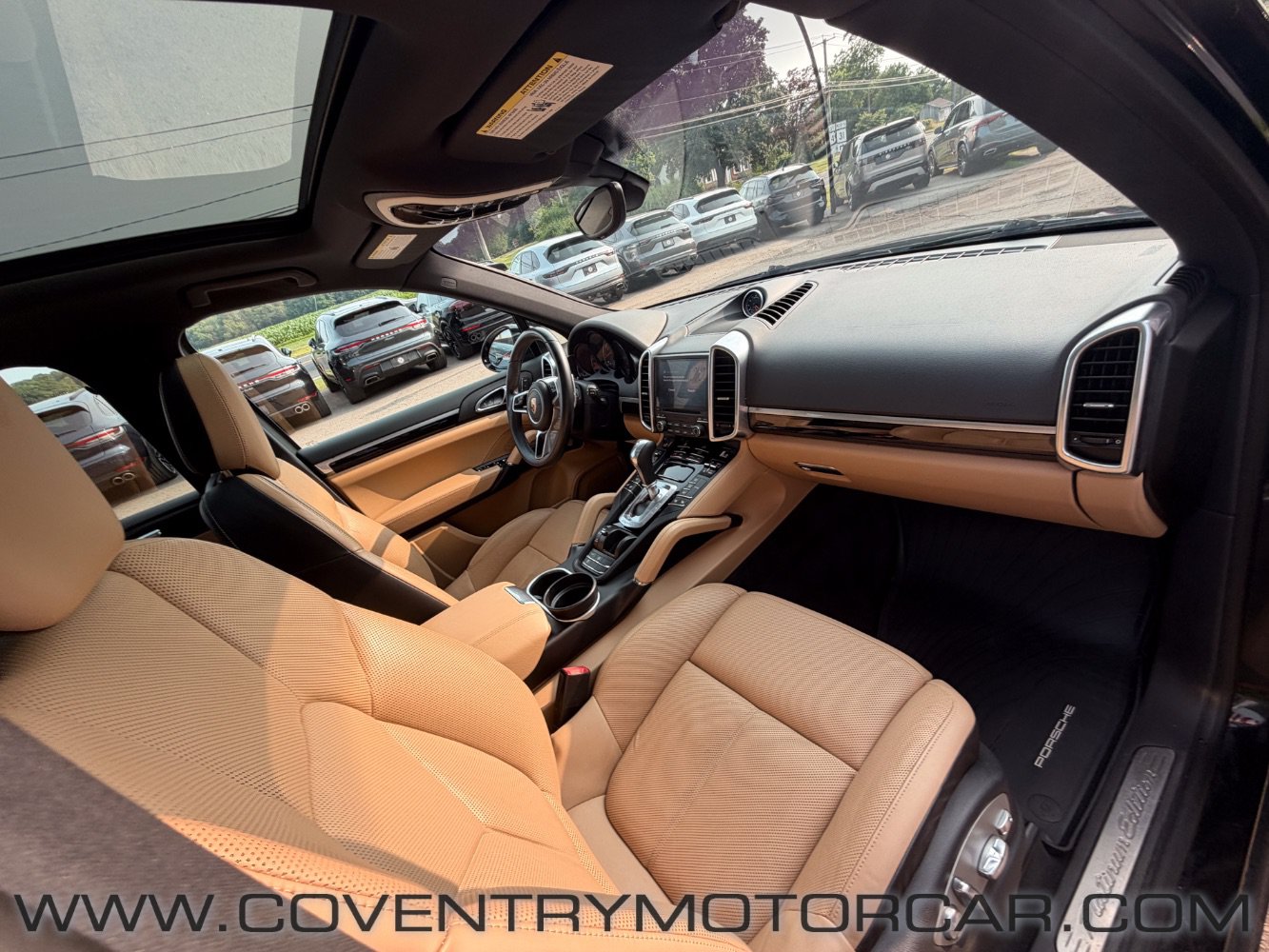 Used 2018 Porsche Cayenne Platinum Edition AWD/4WD image 31