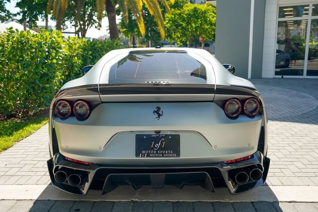 Used 2018 Ferrari 812 Superfast RWD image 20