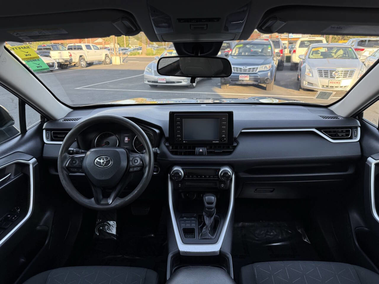 Used 2020 Toyota RAV4 XLE w/ Carpet Mat Package AWD/4WD image 15