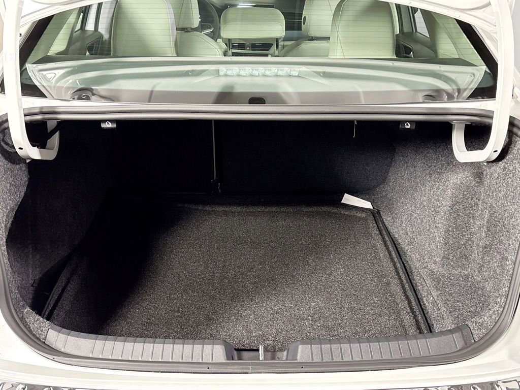 New 2025 Volkswagen Jetta SE image 21