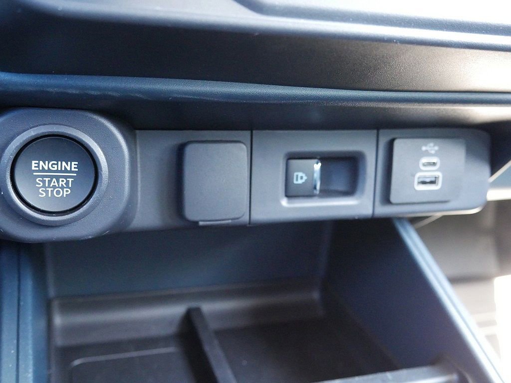 Used 2026 Ford Maverick Lobo AWD/4WD image 48