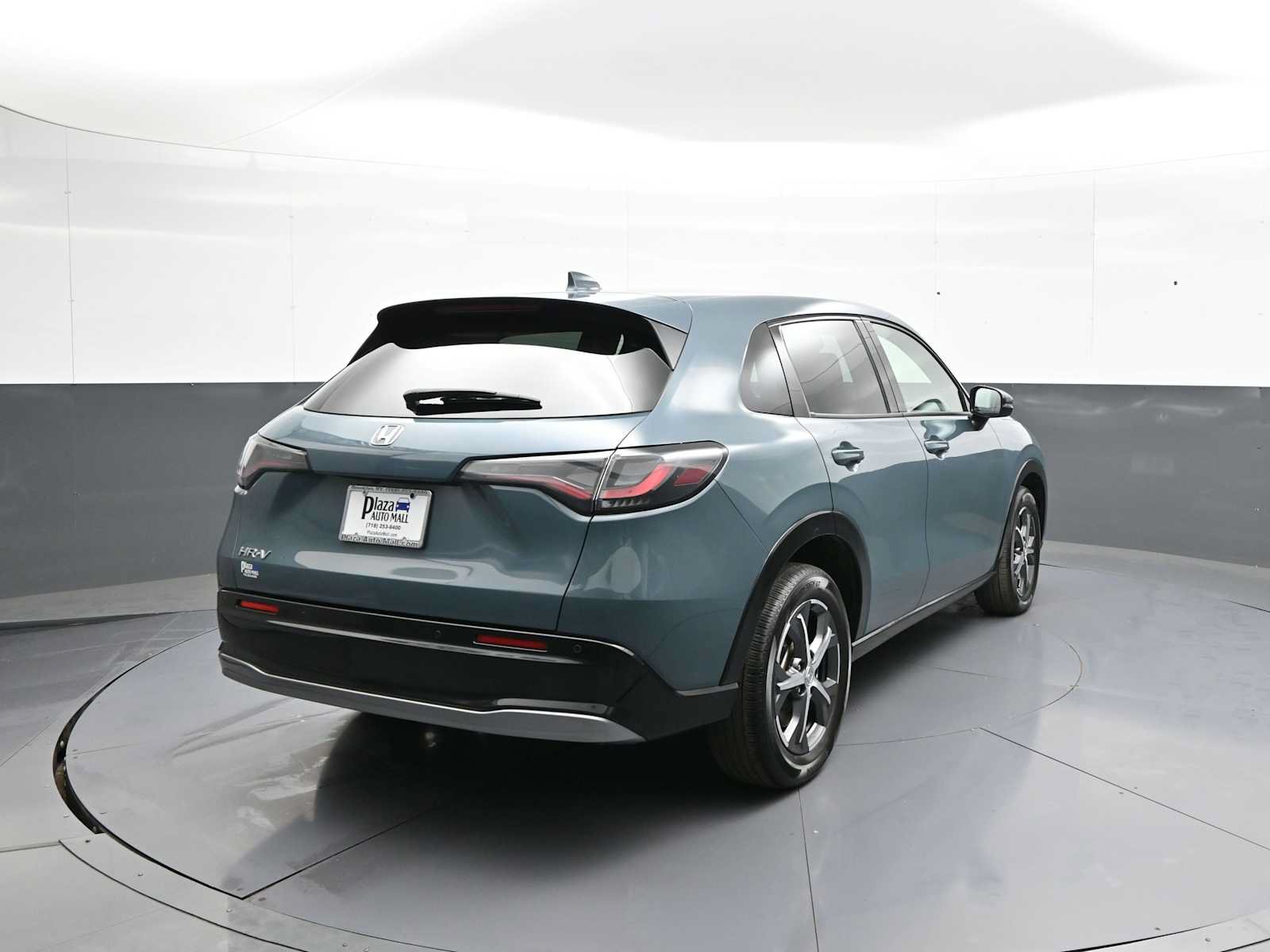 Used 2024 Honda HR-V EX-L image 5