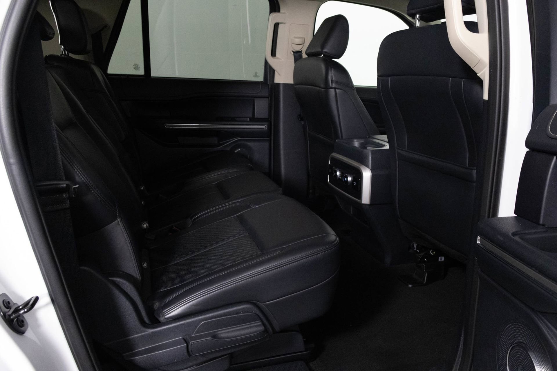 Used 2024 Ford Expedition Max XLT image 36