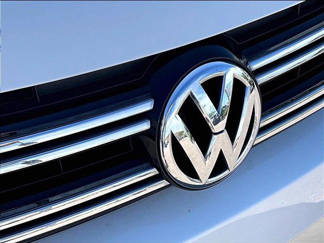 Used 2016 Volkswagen Tiguan R-Line FWD image 27