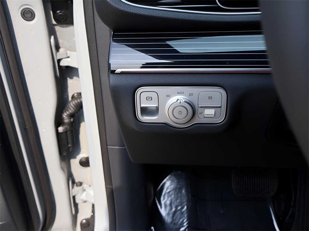 New 2025 Mercedes-Benz GLE 450 4MATIC image 38