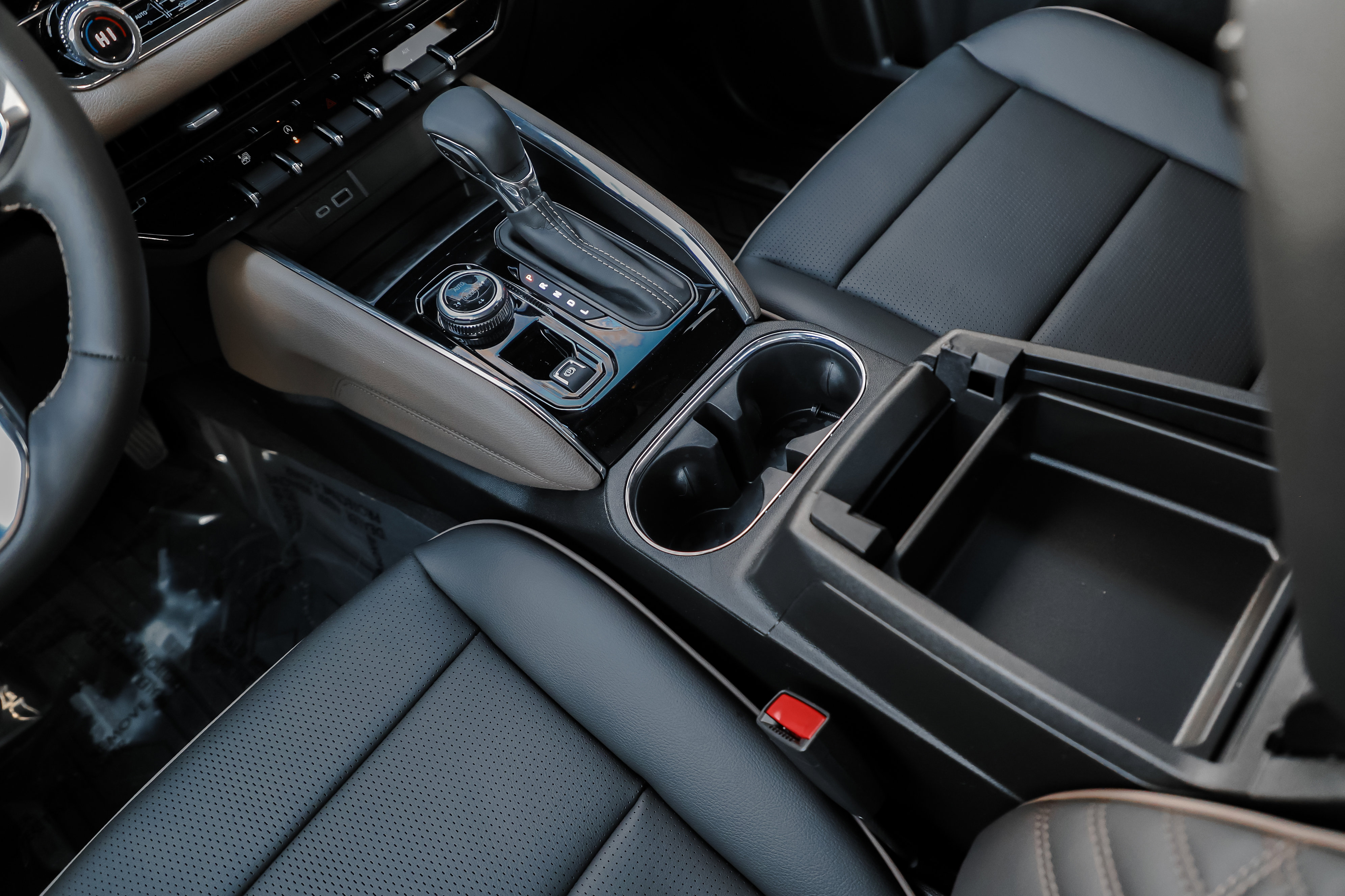 New 2026 GMC Canyon Denali image 28