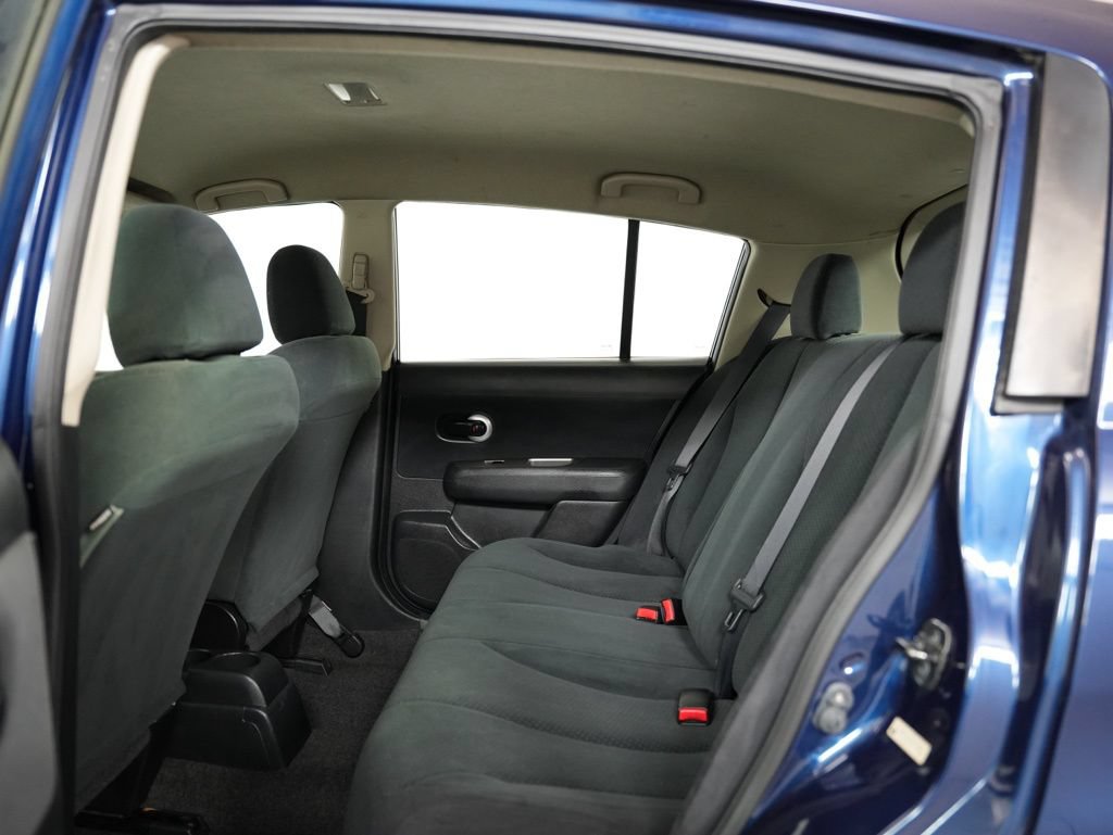 Used 2012 Nissan Versa 1.8 S FWD image 27