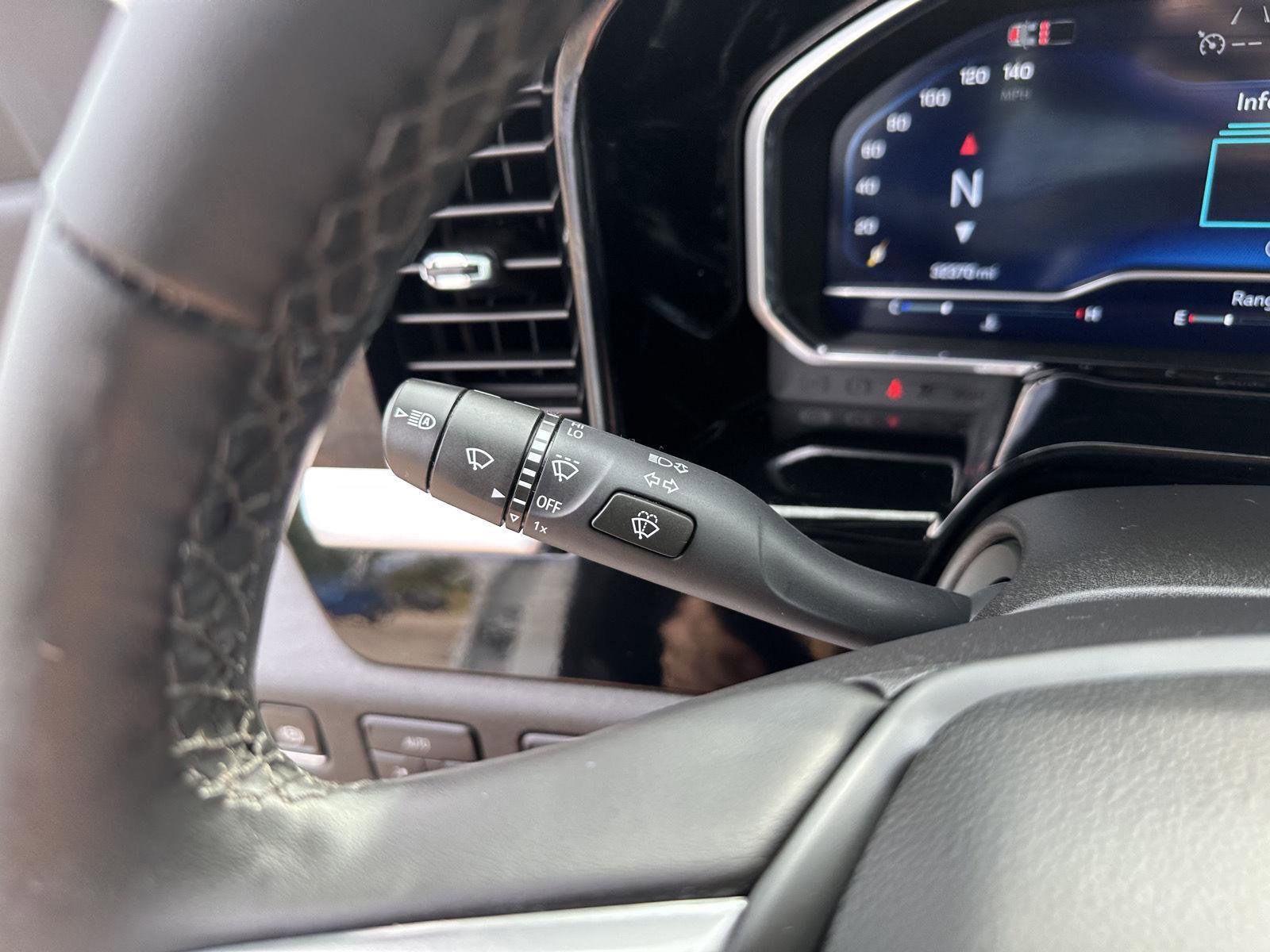 Used 2024 Chevrolet Silverado 1500 LT image 25