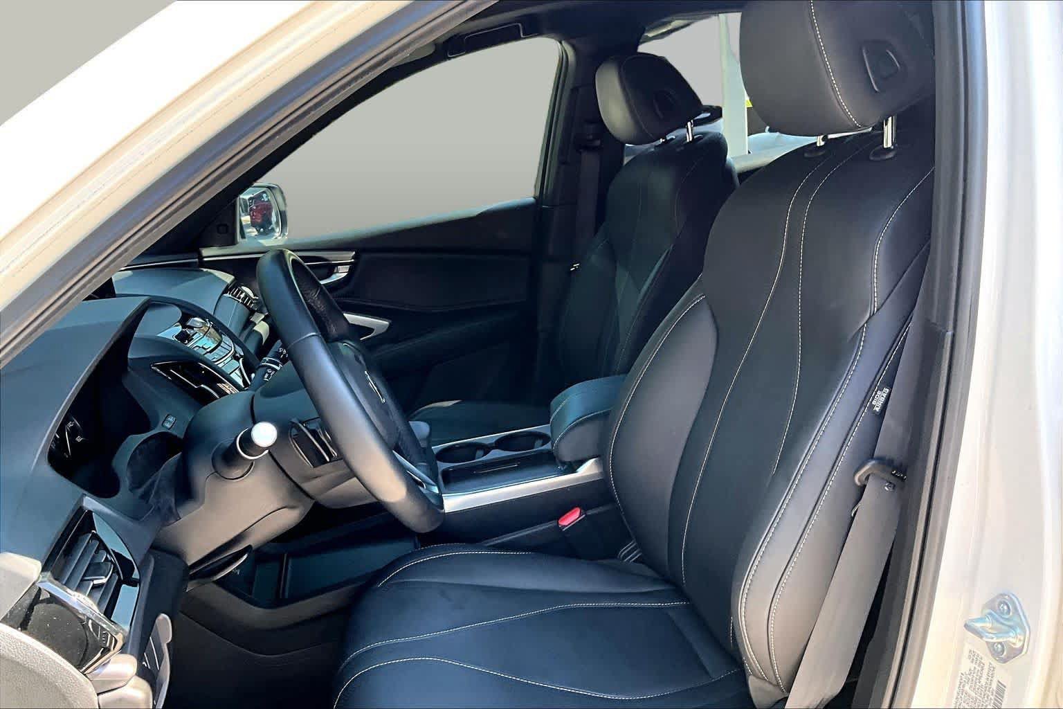Certified 2025 Acura RDX SH-AWD image 8