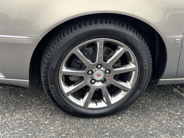 Used 2007 Cadillac DTS Luxury I w/ Sun And Sound Package image 10