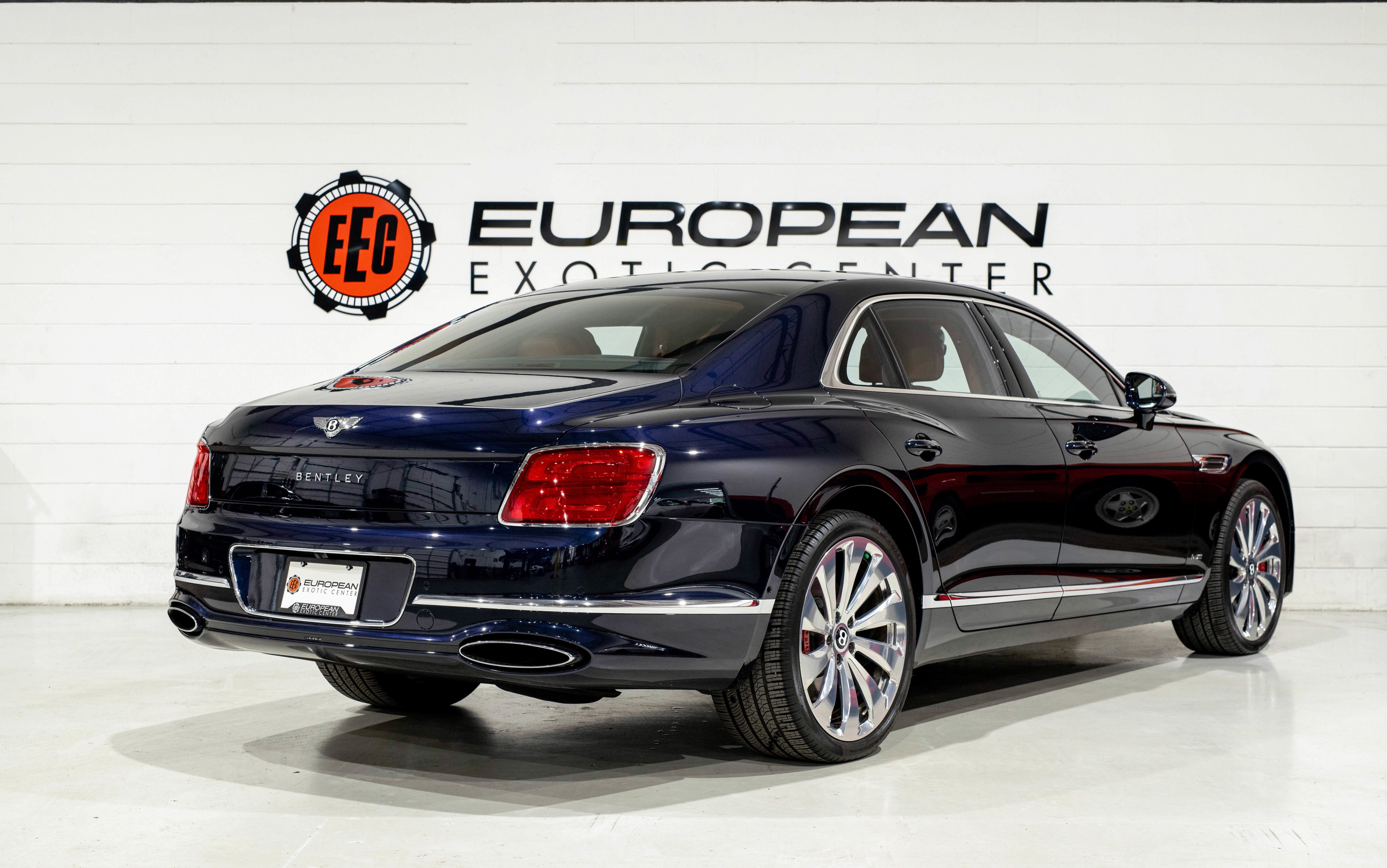 Used 2021 Bentley Flying Spur W12 AWD/4WD image 27