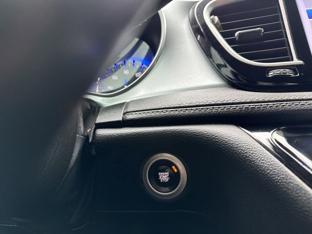 Used 2021 Chrysler Pacifica Touring w/ S Appearance Package image 30