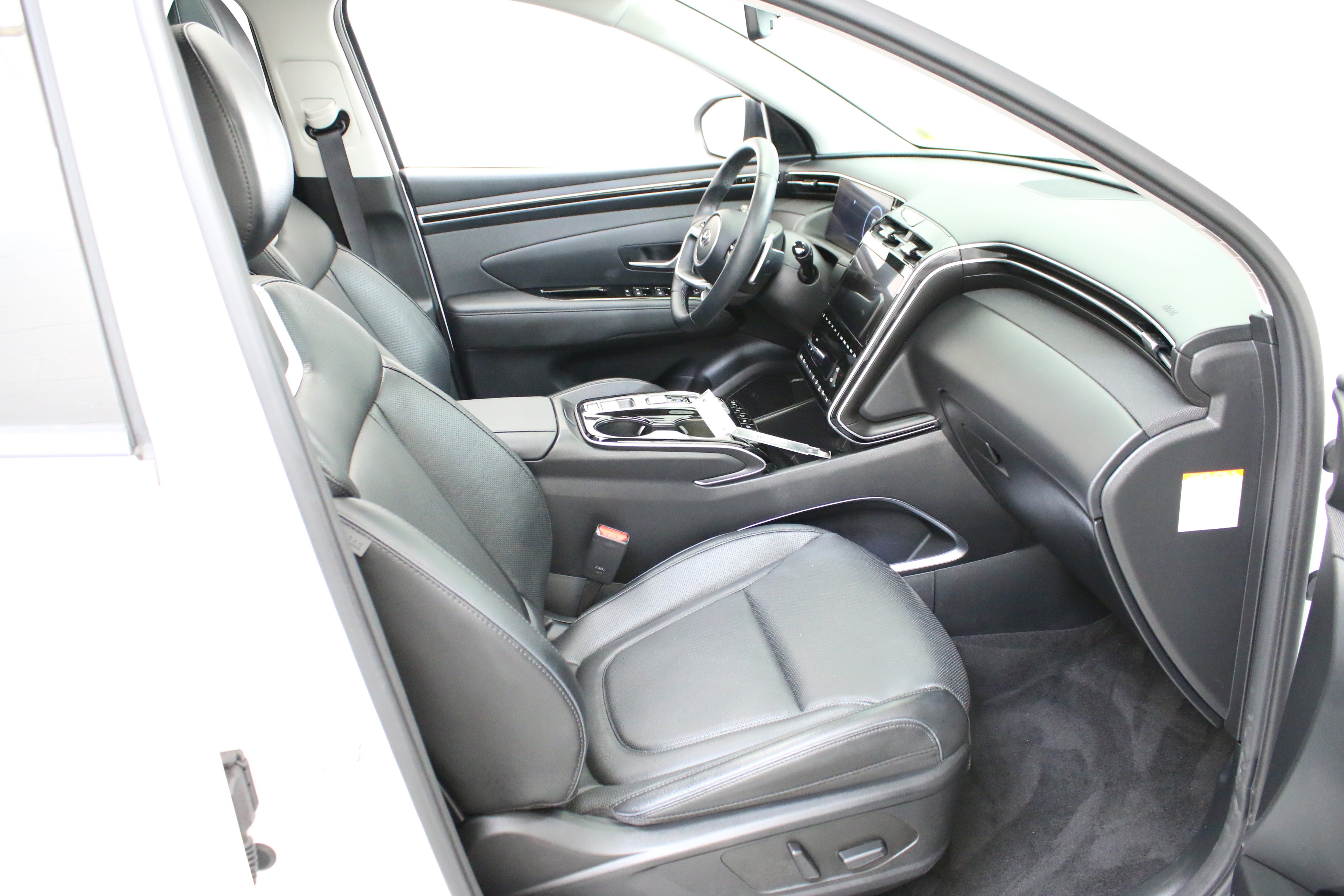 Used 2024 Hyundai Tucson Limited AWD/4WD image 29