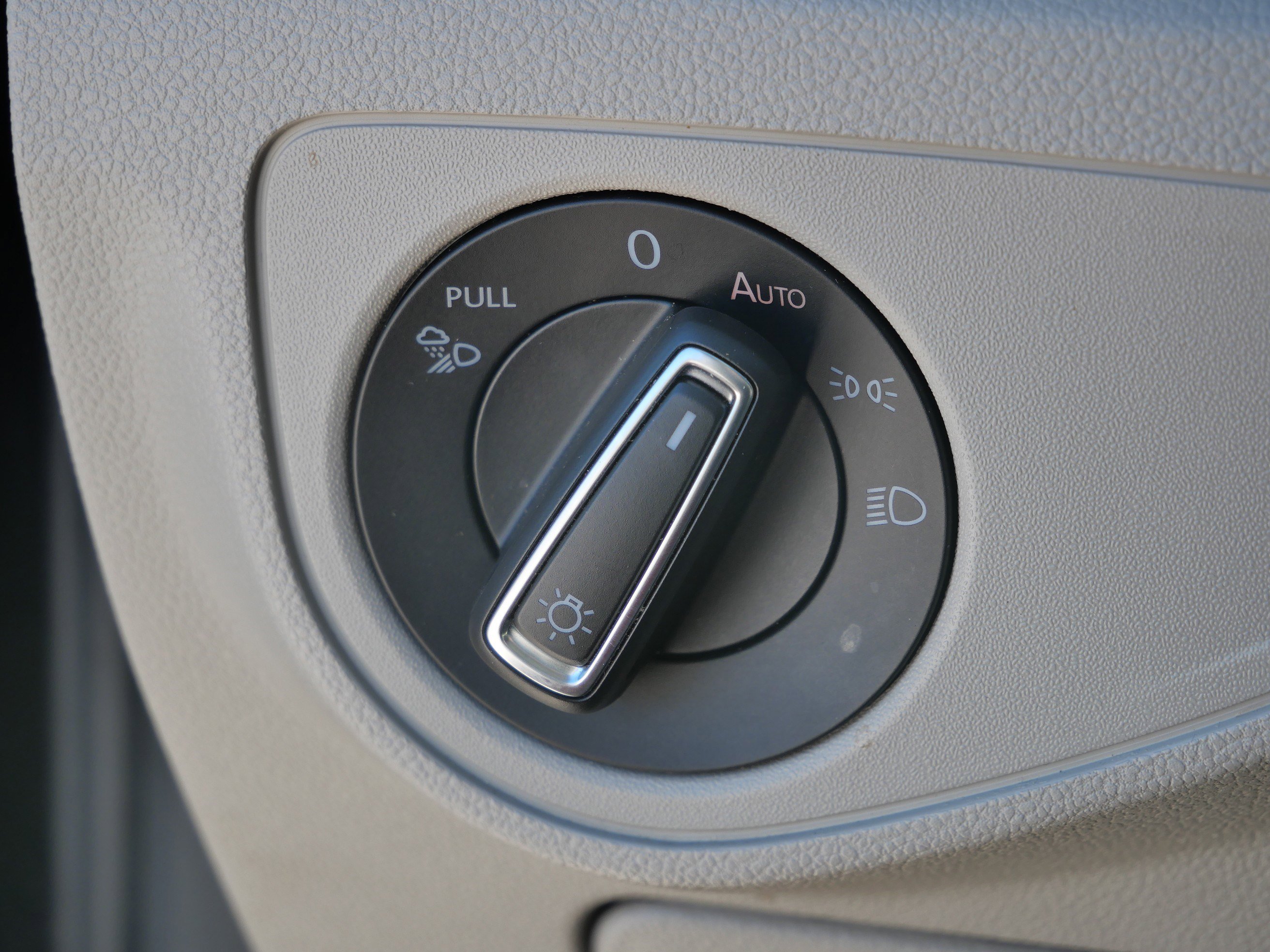 Used 2022 Volkswagen Atlas SE image 21