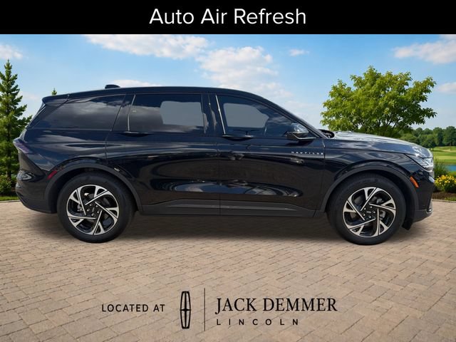 Used 2024 Lincoln Nautilus Premier w/ Equipment Group 102A AWD/4WD image 8