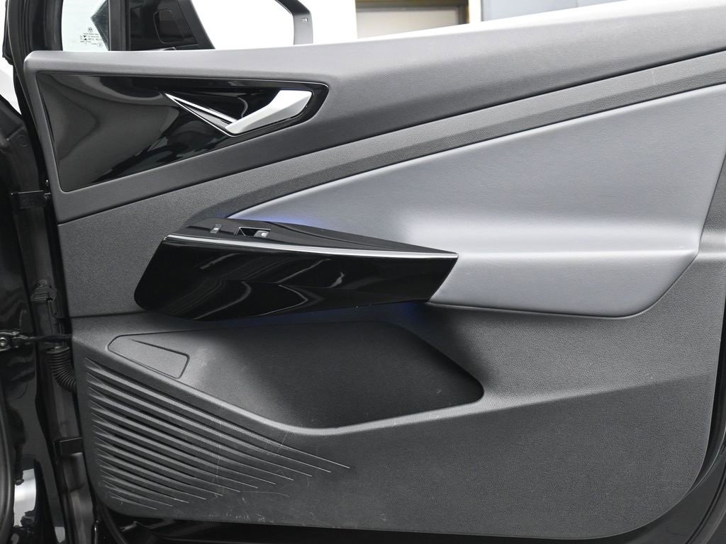 Used 2021 Volkswagen ID.4 Pro S image 25