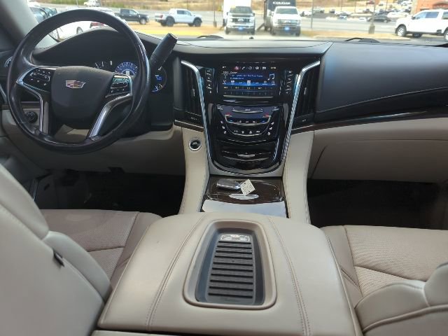 Used 2018 Cadillac Escalade Luxury image 21