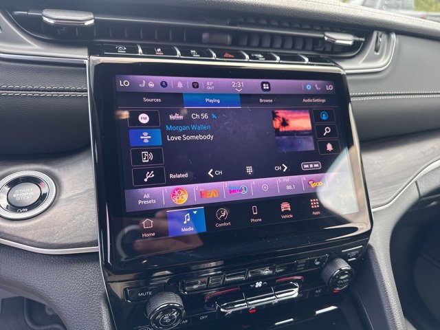 New 2025 Jeep Grand Cherokee Limited w/ Black Appearance Package image 14