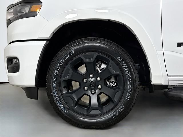New 2026 RAM 1500 4x4 Crew Cab image 29
