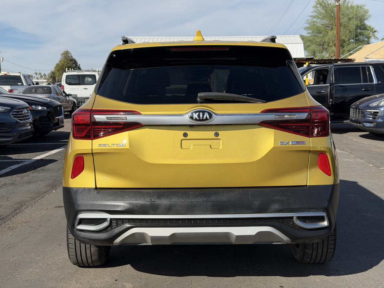 Used 2021 Kia Seltos SX w/ SX Sunroof Package image 7