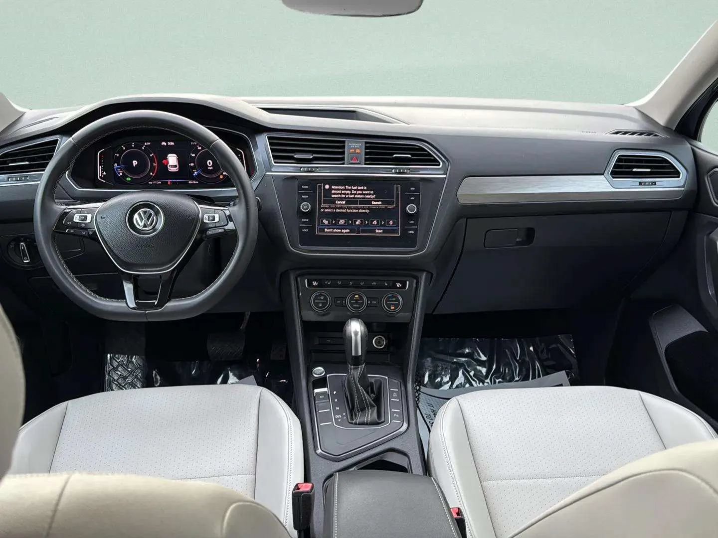 Used 2021 Volkswagen Tiguan SEL FWD image 24