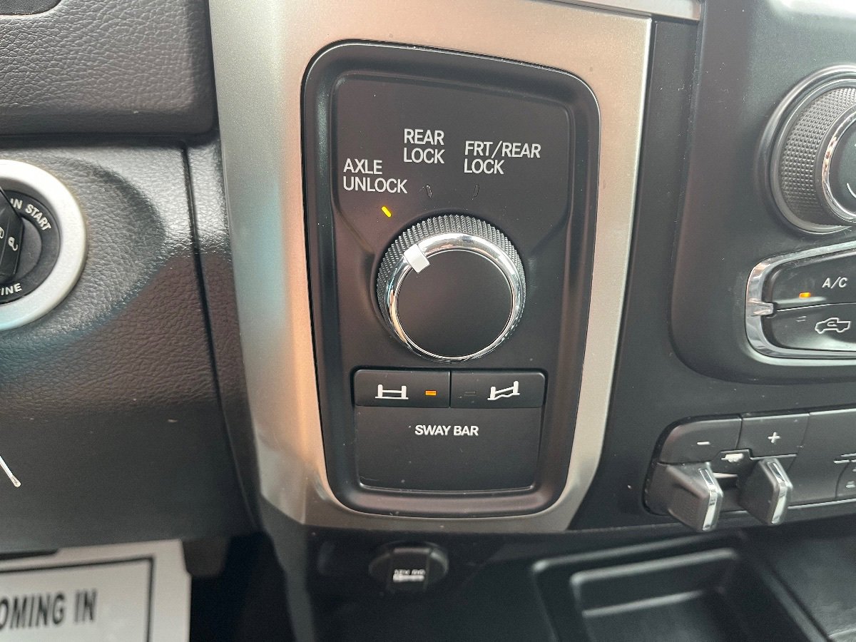 Used 2016 RAM 2500 Power Wagon w/ Luxury Group image 17