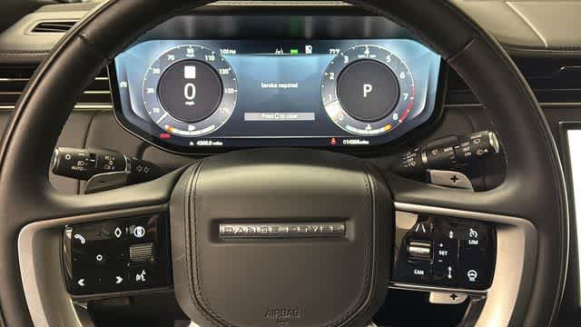 Used 2025 Land Rover Range Rover SE AWD/4WD image 12