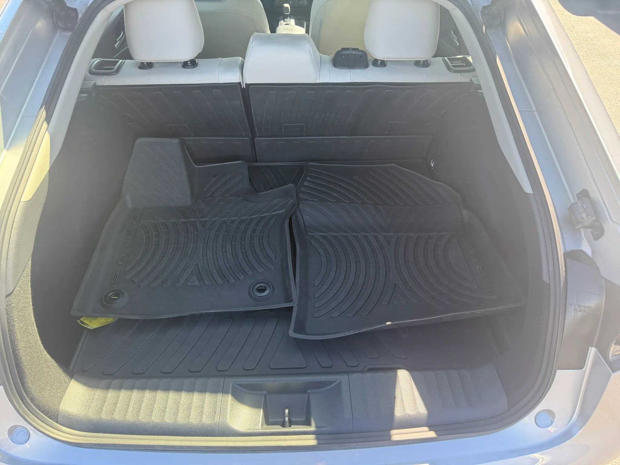 Used 2024 Toyota Prius Limited w/ Limited Premium Package image 21