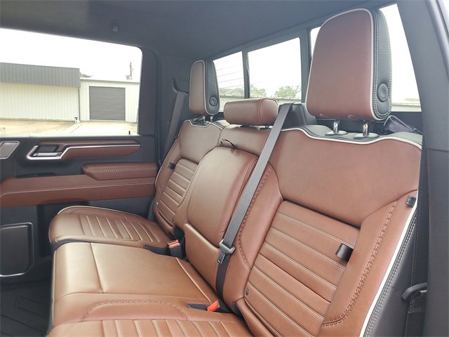 Used 2024 GMC Sierra 2500 Denali Ultimate w/ Max Trailering Package image 9