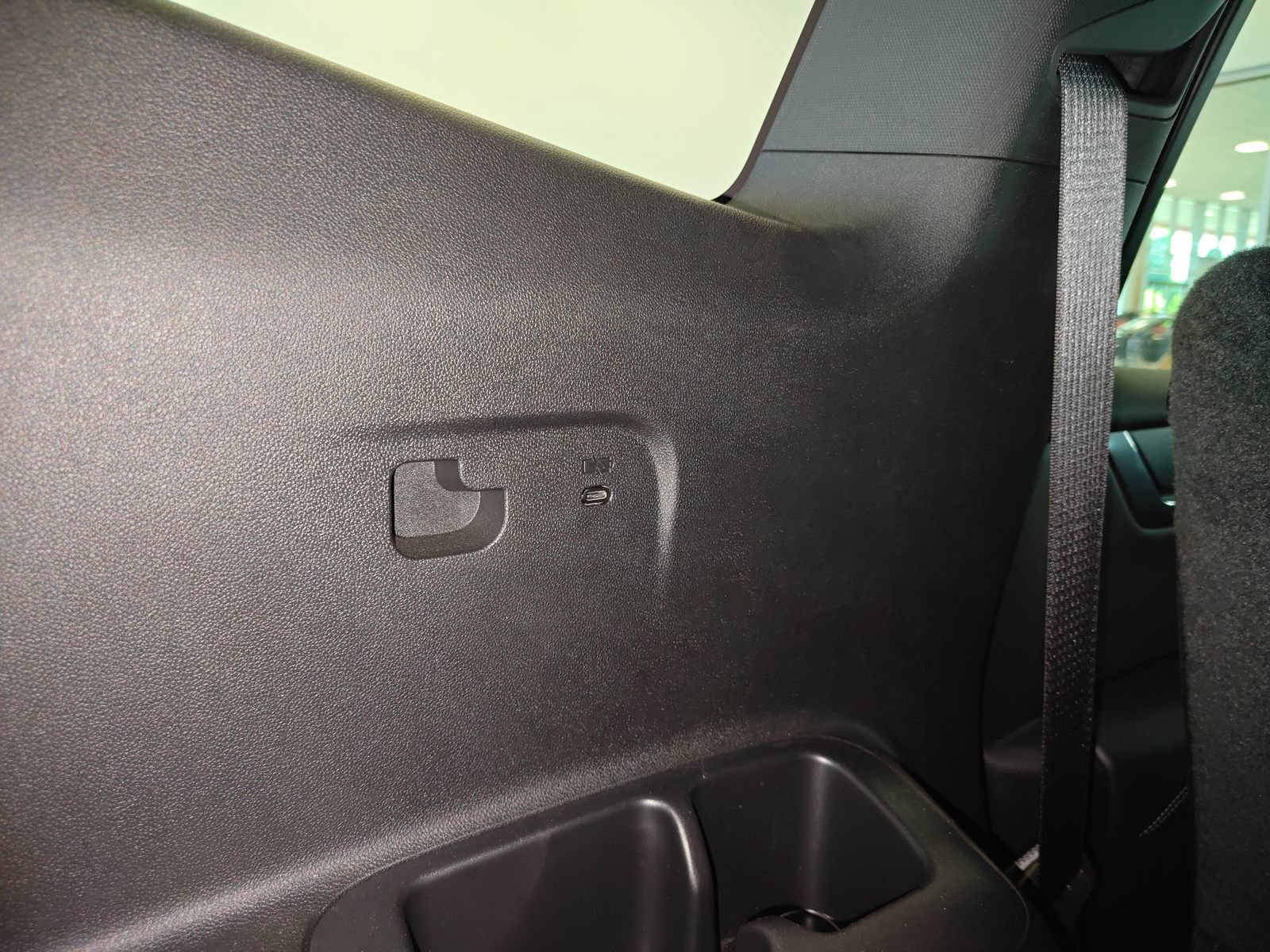 Used 2026 GMC Acadia Elevation w/ Elevation Premium Package AWD/4WD image 29