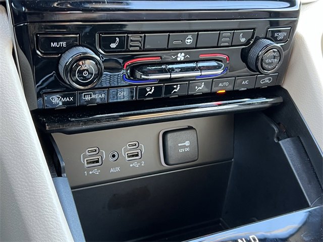 Used 2024 Jeep Grand Cherokee Limited image 27