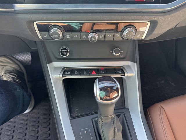Certified 2023 Audi Q3 2.0T Premium w/ Convenience Package AWD/4WD image 19