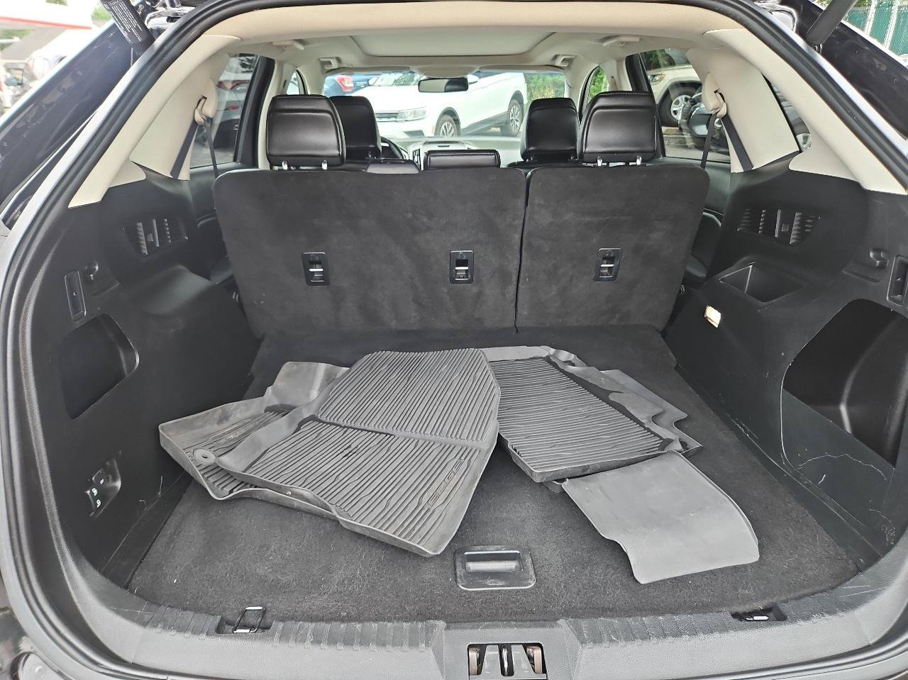 Used 2020 Ford Edge SEL w/ Convenience Package AWD/4WD image 38