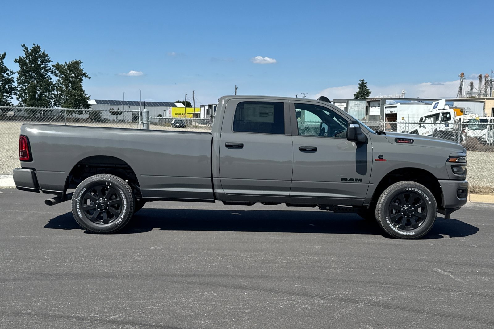New 2026 RAM 3500 Big Horn AWD/4WD image 2