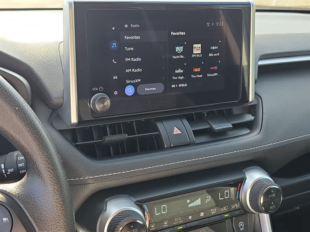 Used 2023 Toyota RAV4 XLE FWD image 23