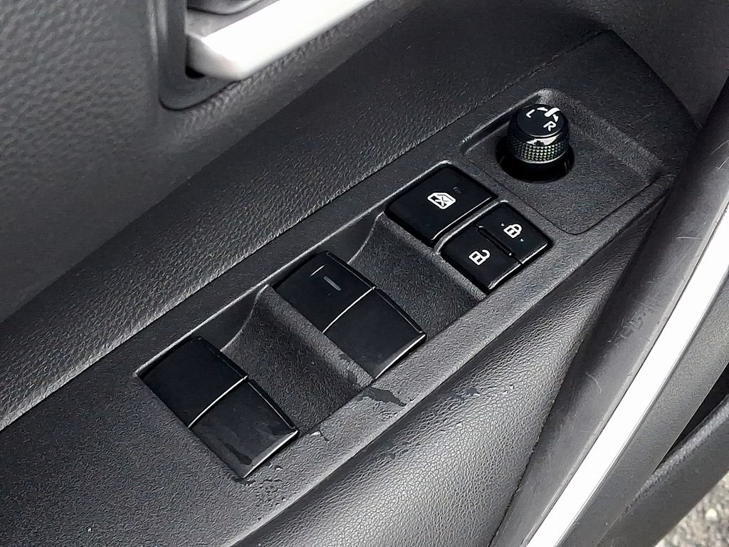 Used 2023 Toyota Corolla SE FWD image 14