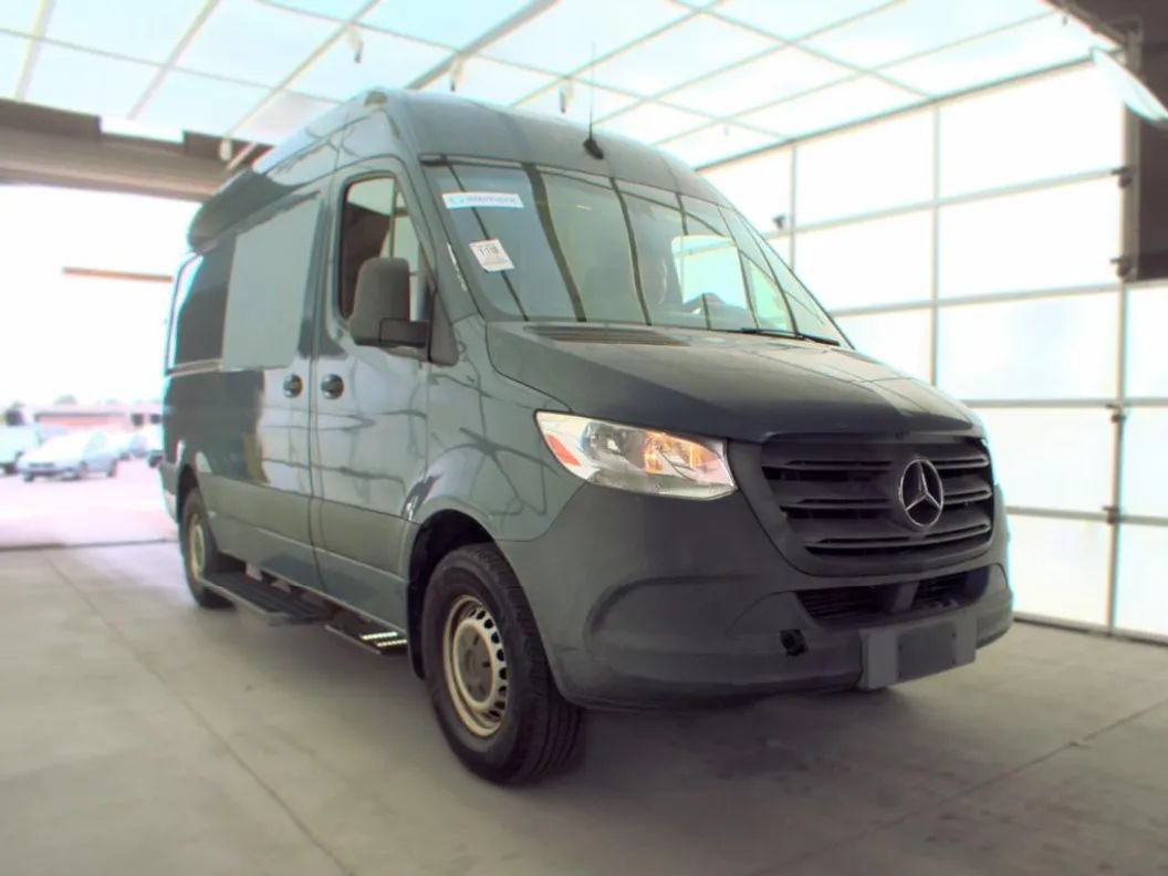 Used 2019 Mercedes-Benz Sprinter 144 image 2