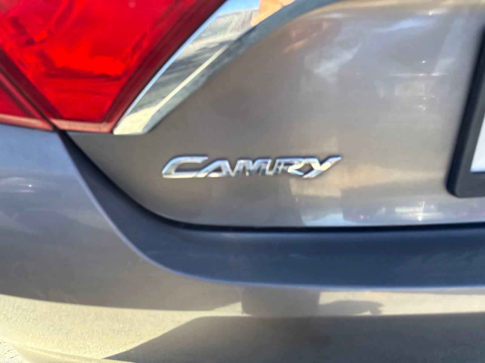 Used 2015 Toyota Camry LE FWD image 11