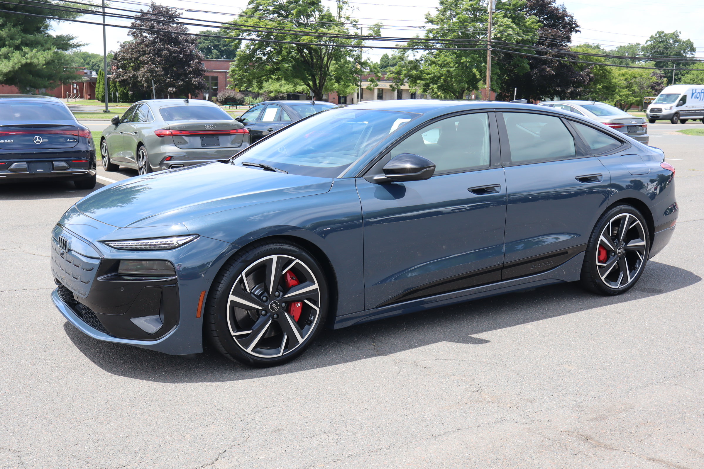 Used 2025 Audi S6 e-tron Premium Plus w/ Premium Plus AWD/4WD video 1